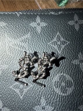 FUN FASHION Y S L  Silver Knot Earrings
